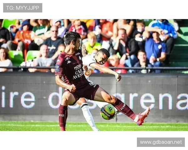 兰斯本赛季防守数据表现稳健，失球数处于联赛中下游水平