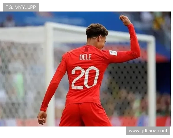 泰国队长传冲吊