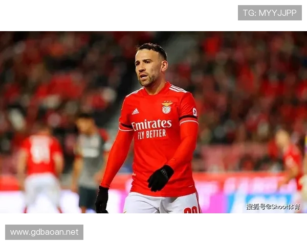 维克托·奥斯梅恩近期状态回暖,进攻效率持续提升 维克托·奥斯梅恩近期状态回暖,进攻效率持续提升