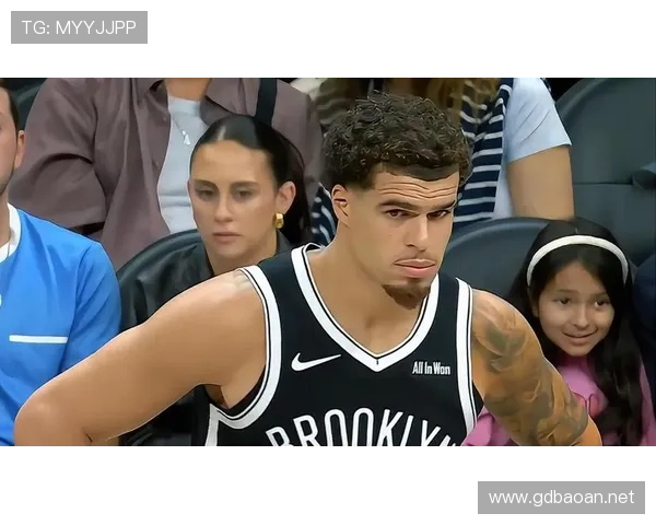 米卡尔·布里奇斯无球跑动提升防守效率拉开球队空间